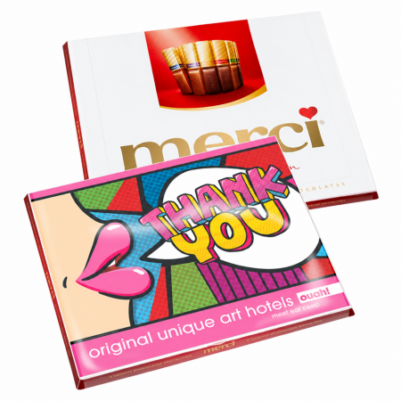 merci-Geschenkbox mit individuell bedruckter bunter Dankeschön-Banderole
