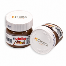 Zwei Nutella-Minigläser mit individuell bedruckten Deckel-Etiketten für Choice Hotels